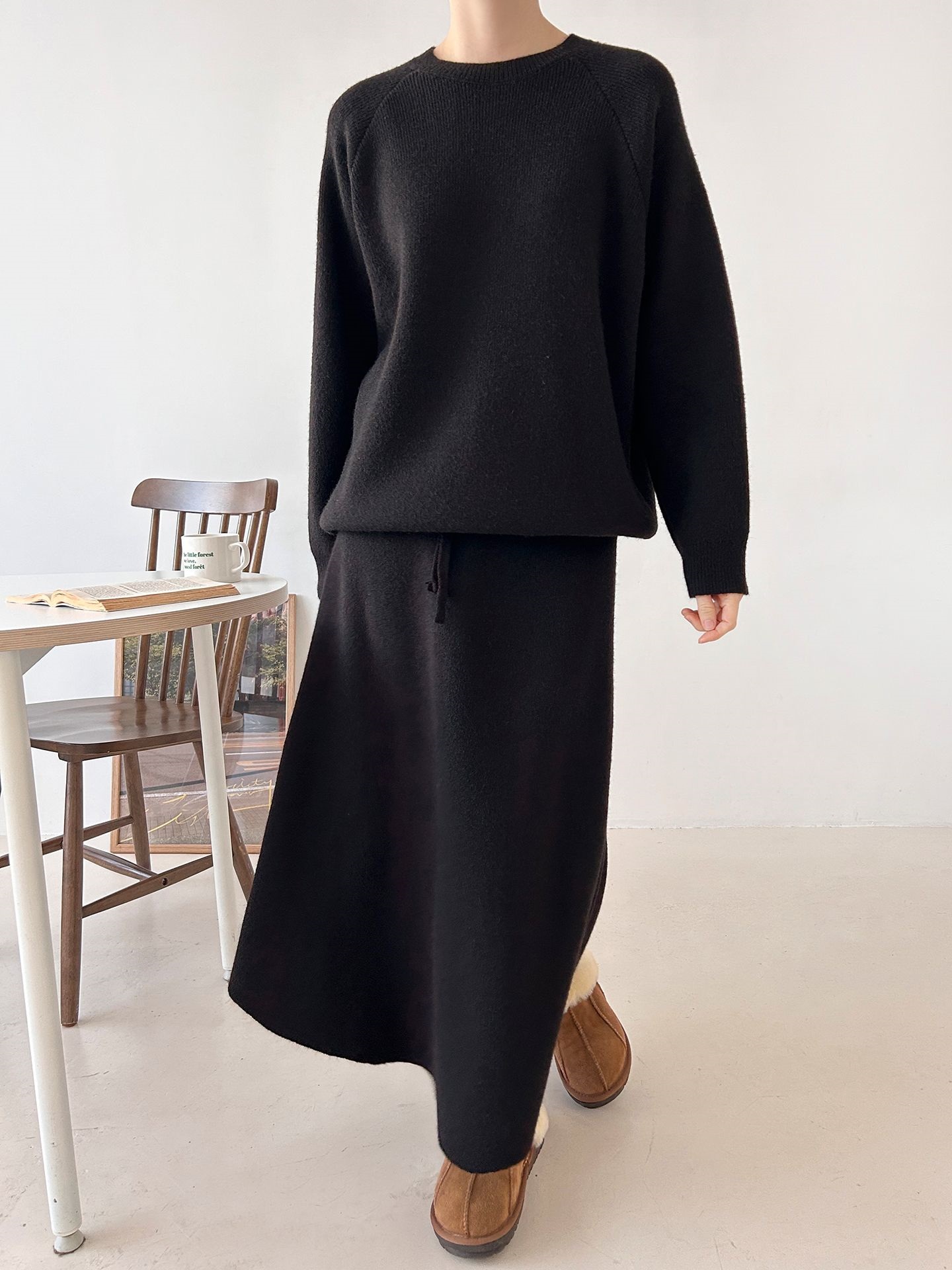 ラウンドネックドローストリングウエストゴムロング長袖無地カラーセットアップ | 詳細画像24