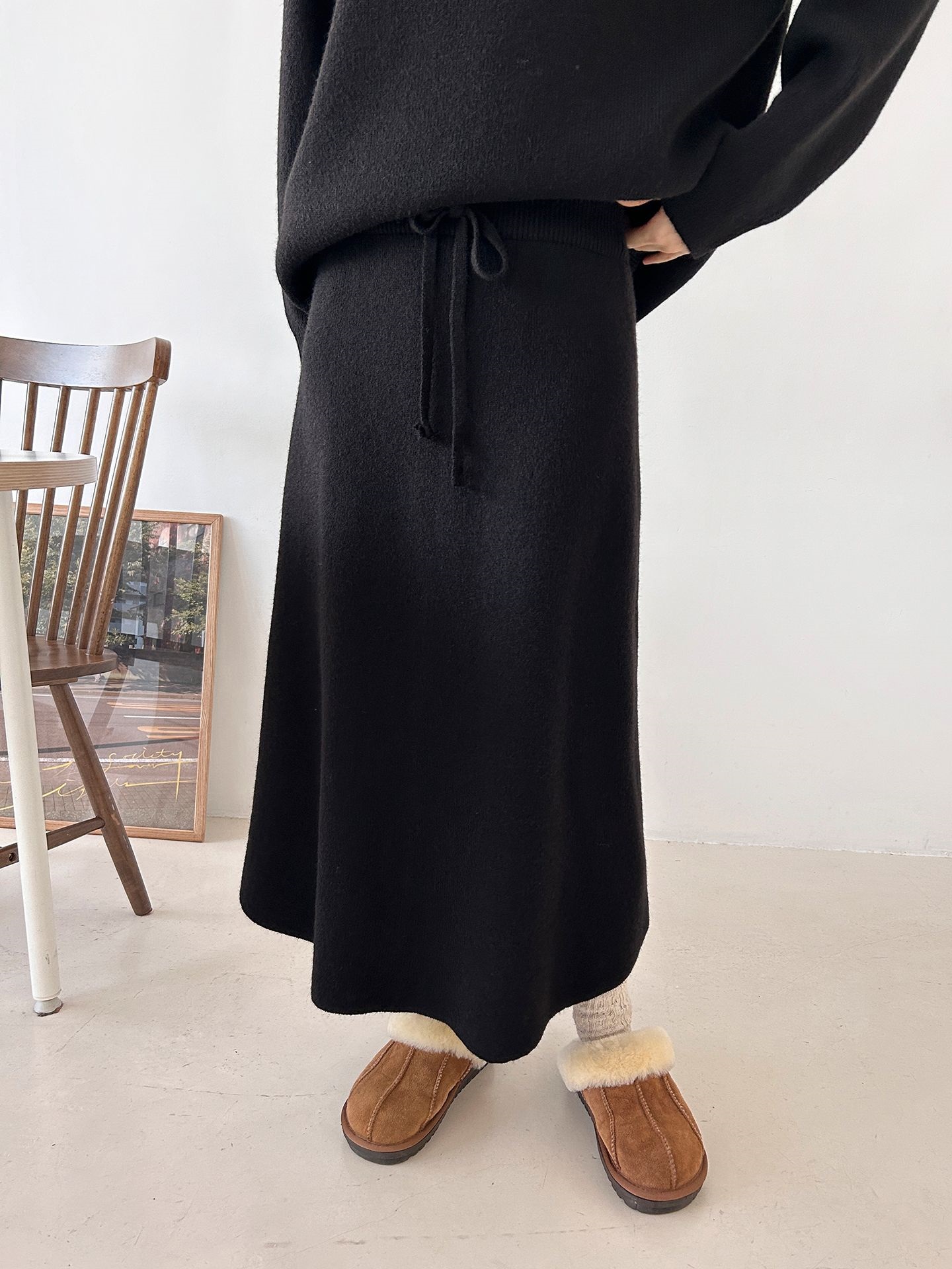 ラウンドネックドローストリングウエストゴムロング長袖無地カラーセットアップ | 詳細画像25