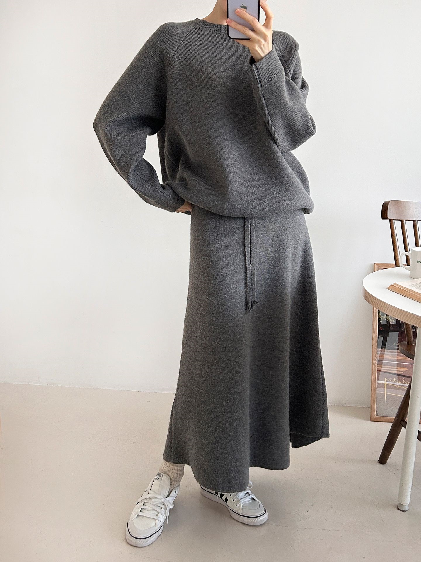 ラウンドネックドローストリングウエストゴムロング長袖無地カラーセットアップ | 詳細画像29