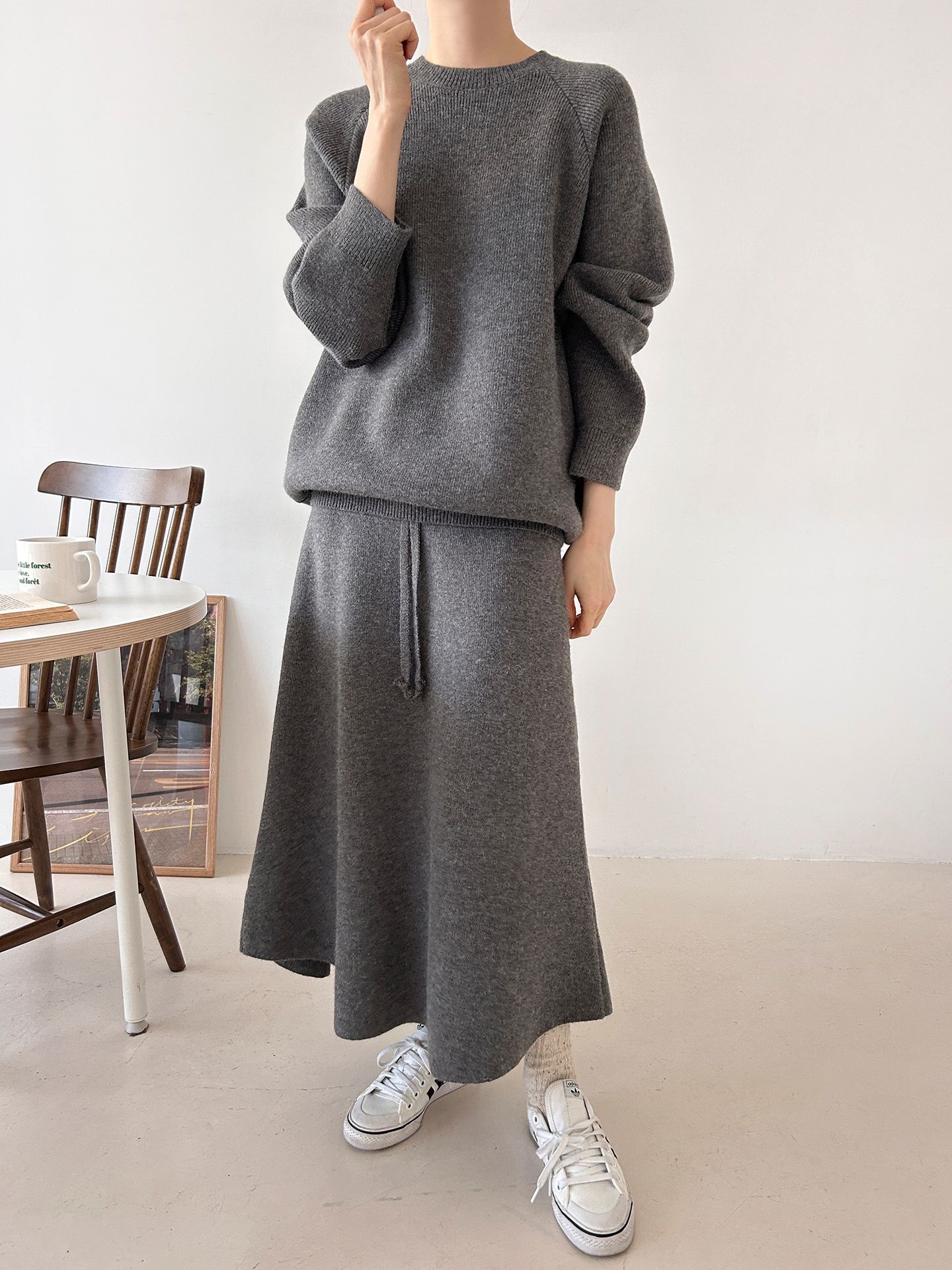 ラウンドネックドローストリングウエストゴムロング長袖無地カラーセットアップ | 詳細画像30