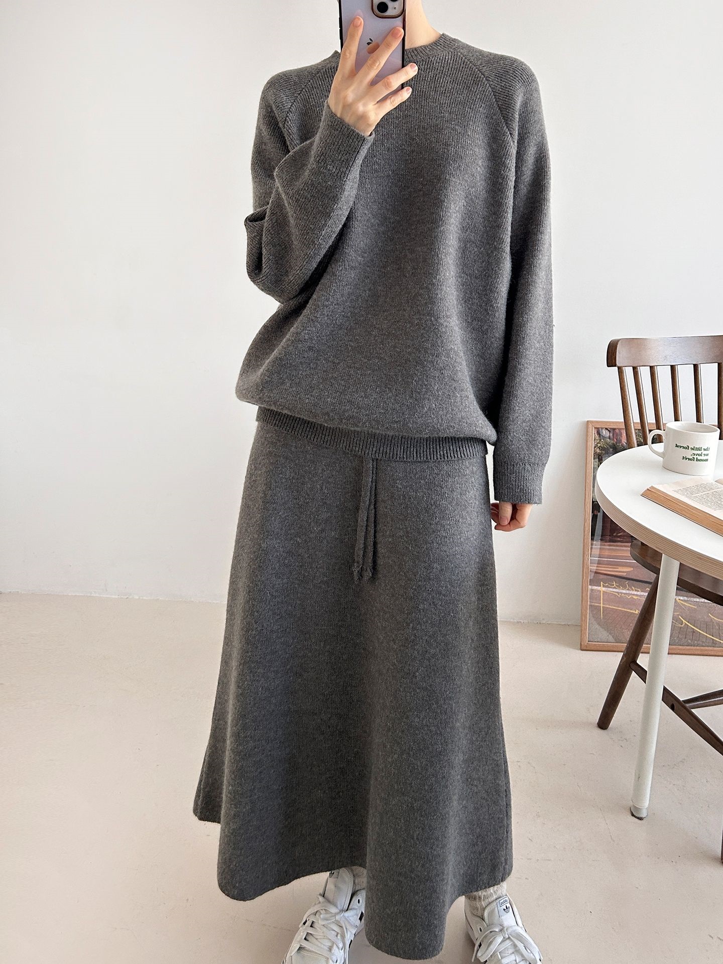 ラウンドネックドローストリングウエストゴムロング長袖無地カラーセットアップ | 詳細画像34