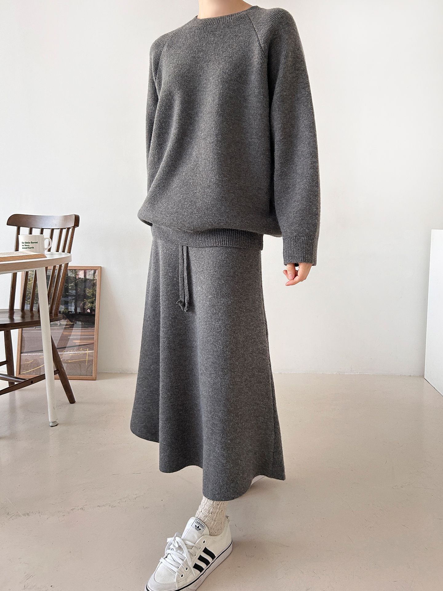 ラウンドネックドローストリングウエストゴムロング長袖無地カラーセットアップ | 詳細画像35