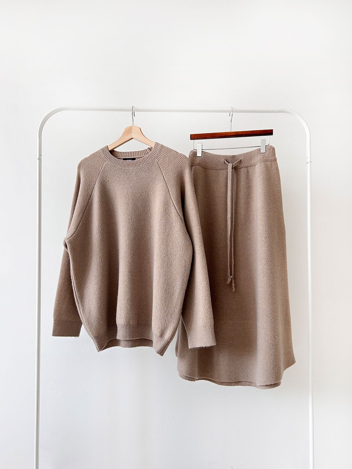 ラウンドネックドローストリングウエストゴムロング長袖無地カラーセットアップ | 詳細画像36