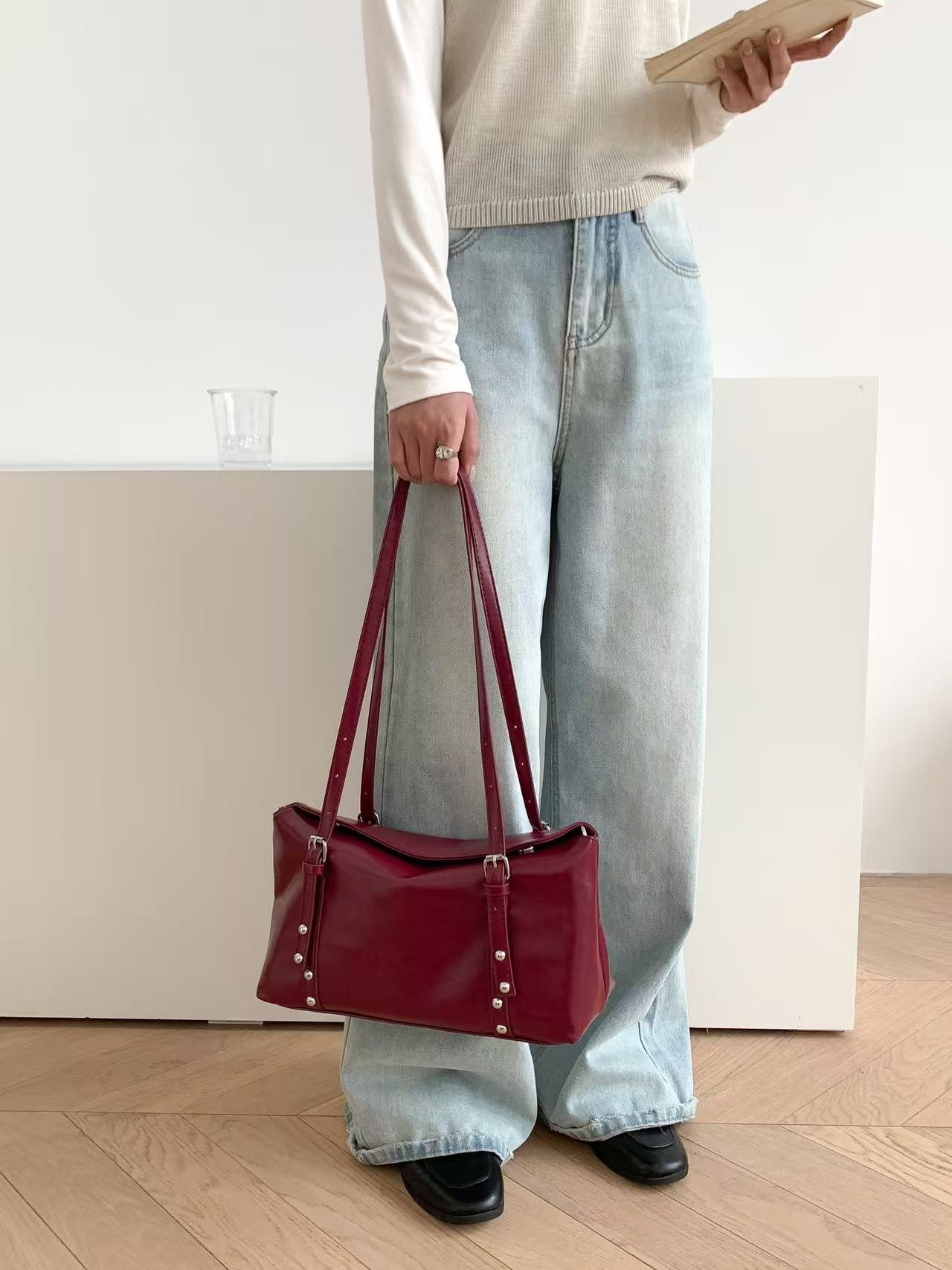 ストラップ付バックルスタッズショルダーバッグ | 詳細画像4