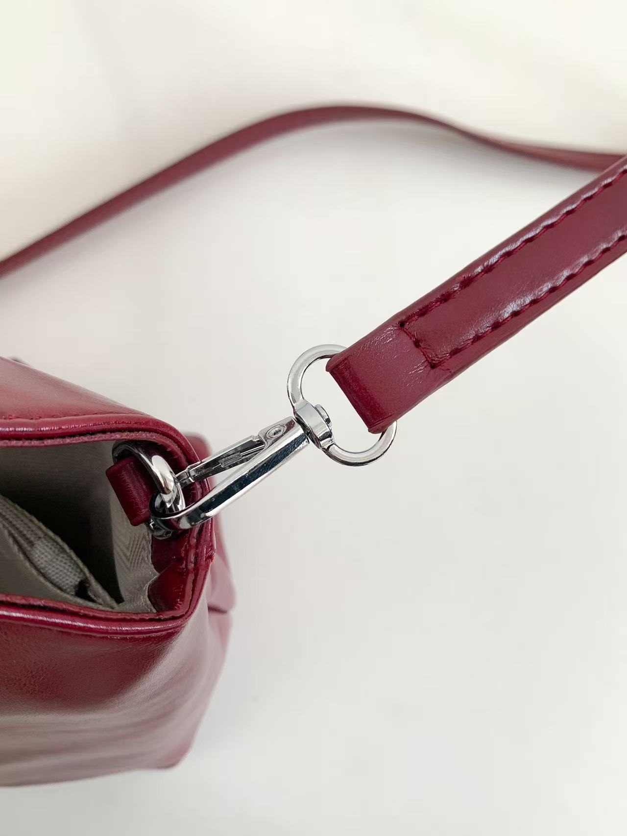 ストラップ付バックルスタッズショルダーバッグ | 詳細画像5