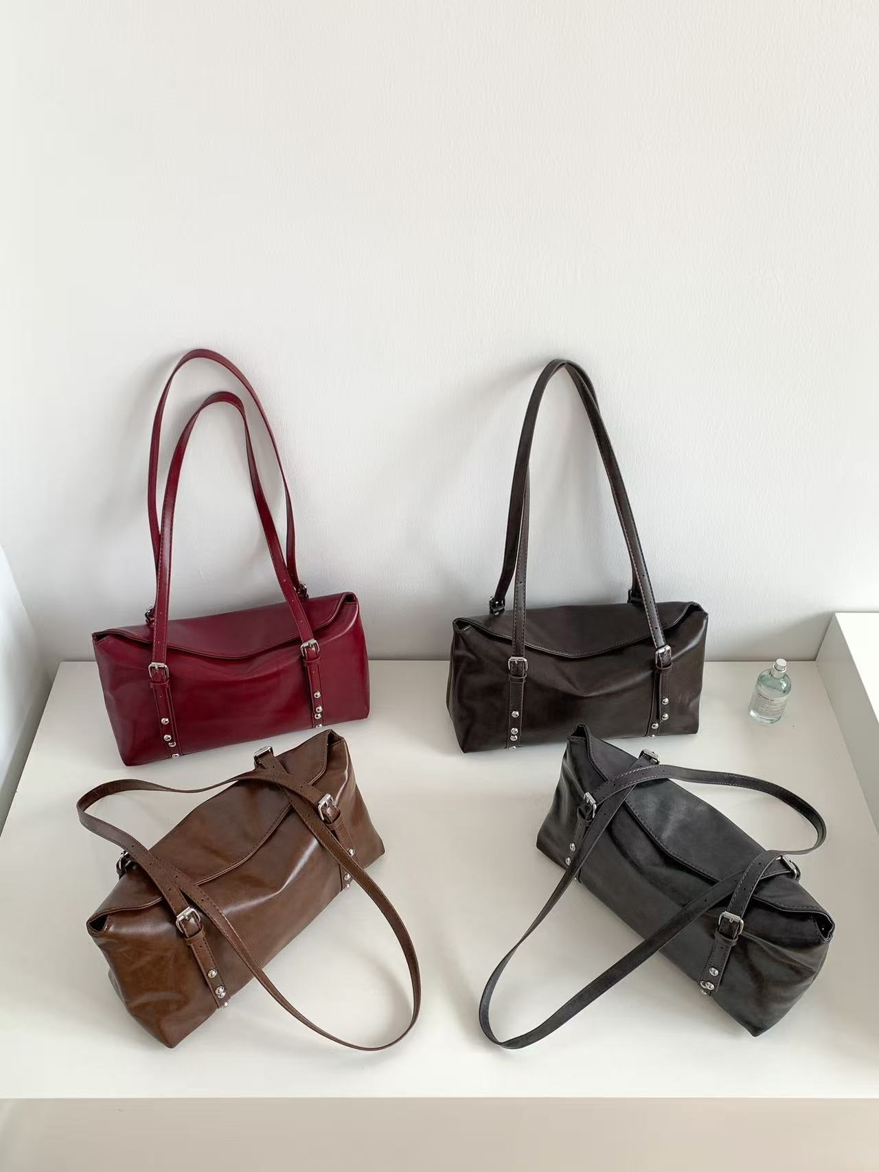 ストラップ付バックルスタッズショルダーバッグ | 詳細画像13