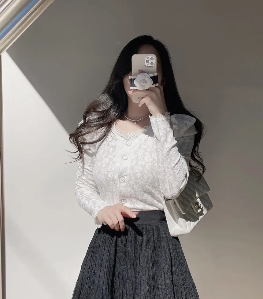 エコパールラウンドネックボタンレース花柄ブラウス | mirangmirang | 詳細画像8