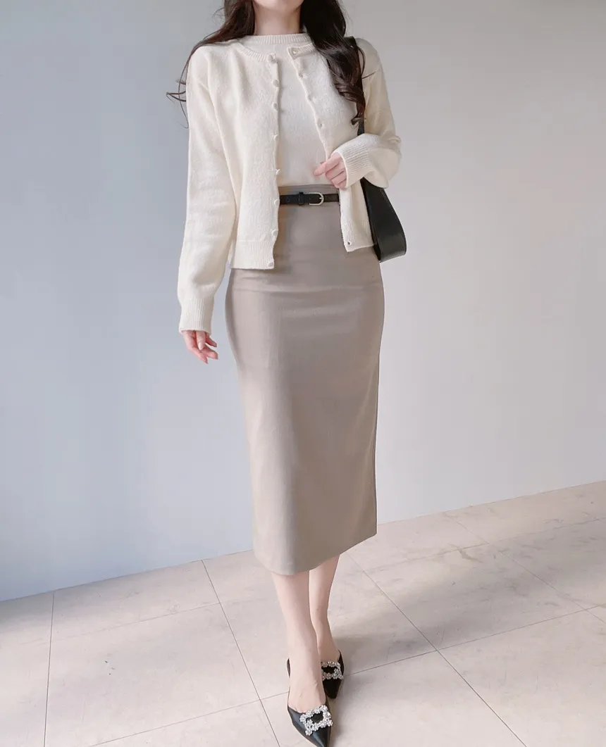 メルトンタッチラウンドネックベーシックシンプルカーディガン | mirangmirang | 詳細画像18