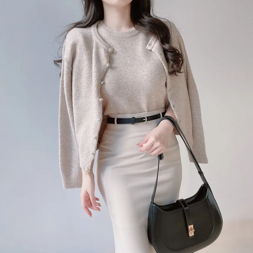 メルトンタッチラウンドネックベーシックシンプルカーディガン | mirangmirang | 詳細画像22