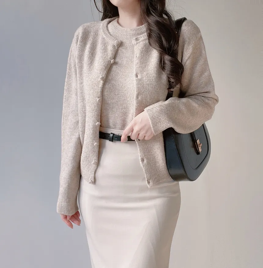 メルトンタッチラウンドネックベーシックシンプルカーディガン | mirangmirang | 詳細画像37