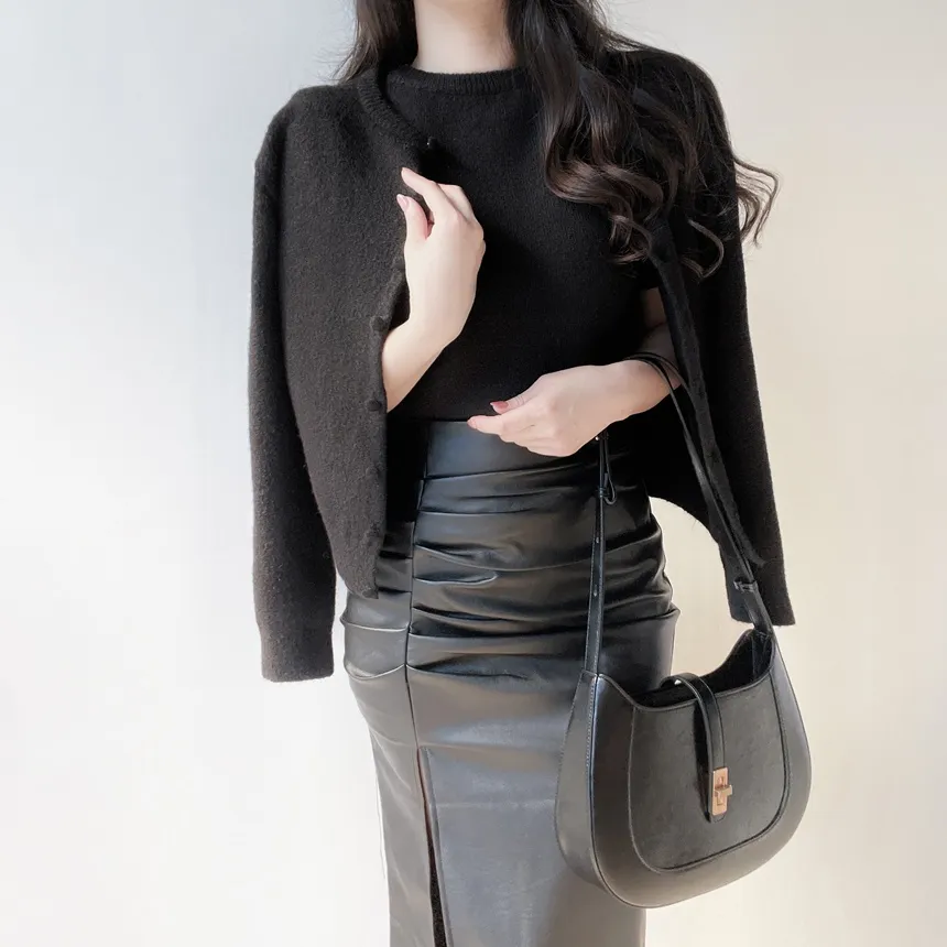 メルトンタッチラウンドネックベーシックシンプルカーディガン | mirangmirang | 詳細画像52