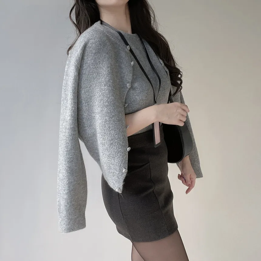 メルトンタッチラウンドネックベーシックシンプルカーディガン | mirangmirang | 詳細画像57