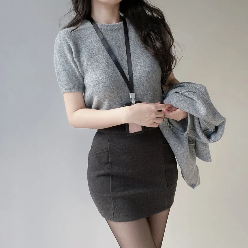 メルトンタッチラウンドネックベーシックシンプルカーディガン | mirangmirang | 詳細画像59