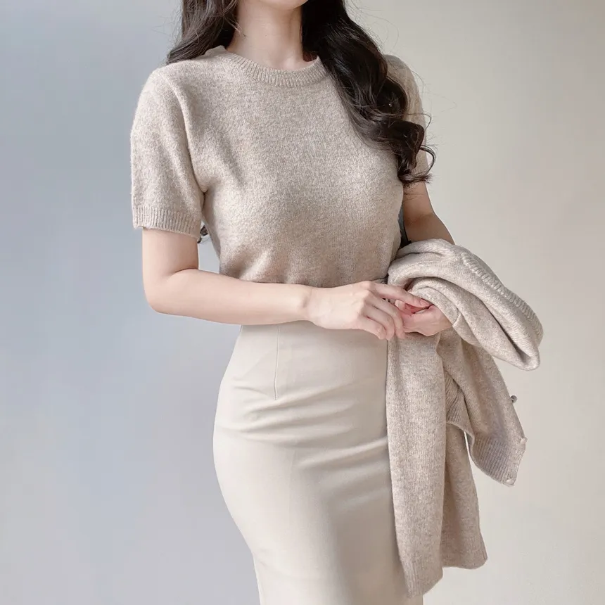 メルトンタッチラウンドネックシンプルベーシック半袖無地ニット | mirangmirang | 詳細画像2