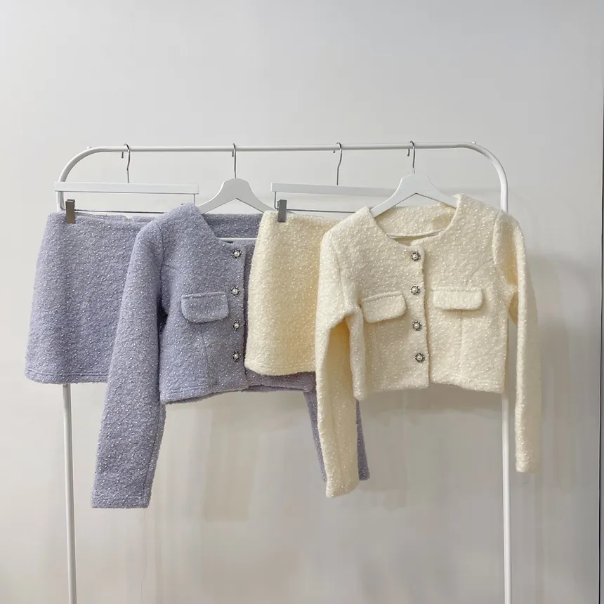 エコファーノーカラーラウンドネックショートパール調ボタンジャケット | mirangmirang | 詳細画像21