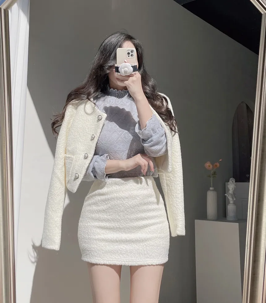 ツイードノーカラーラウンドネックショートパール調ボタンジャケット | mirangmirang | 詳細画像8