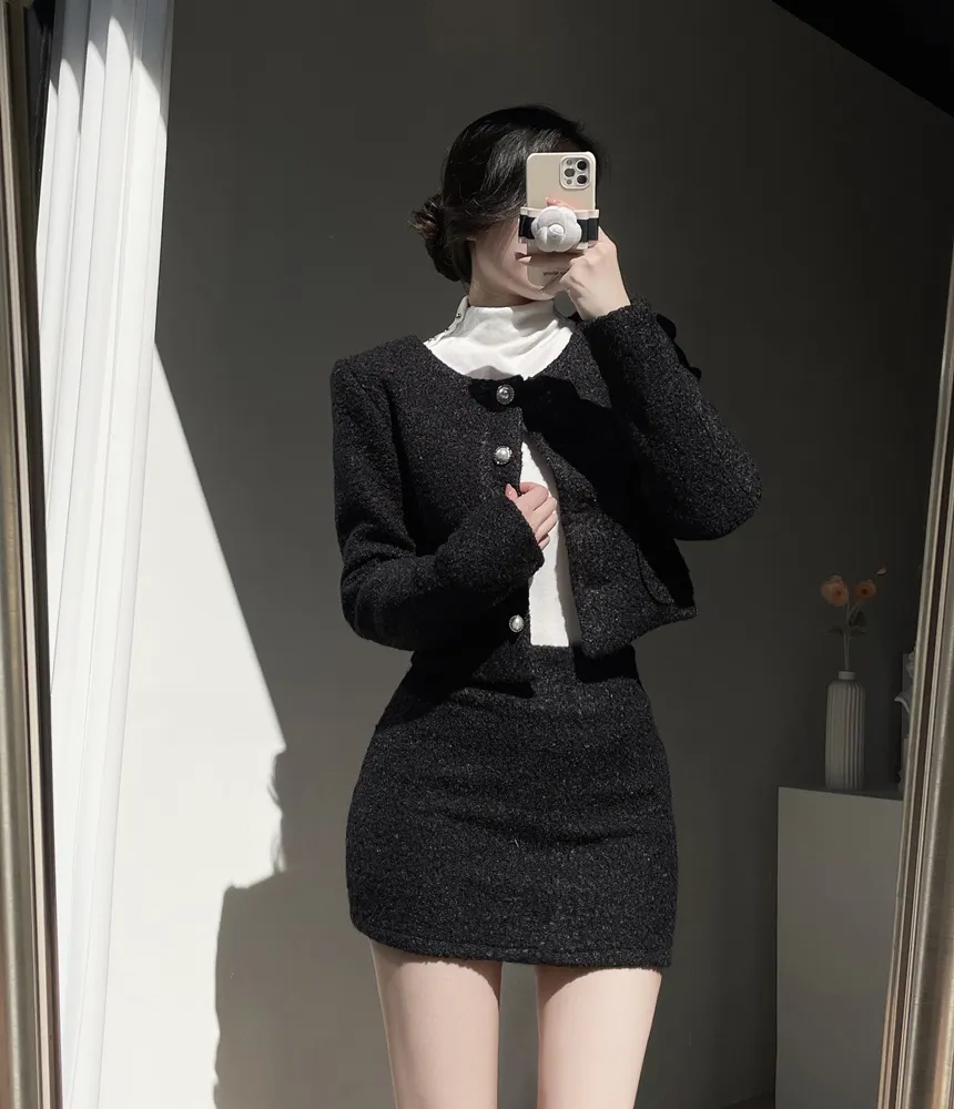 ツイードノーカラーラウンドネックショートパール調ボタンジャケット | mirangmirang | 詳細画像28