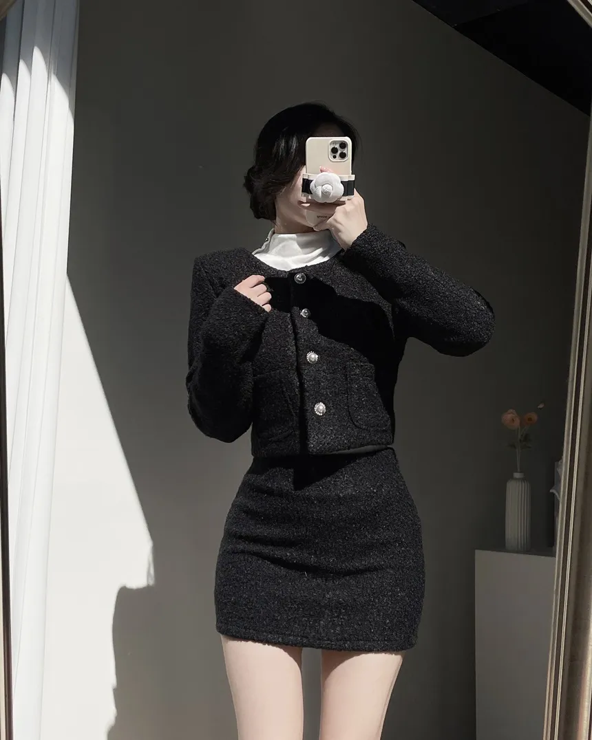 ツイードノーカラーラウンドネックショートパール調ボタンジャケット | mirangmirang | 詳細画像33