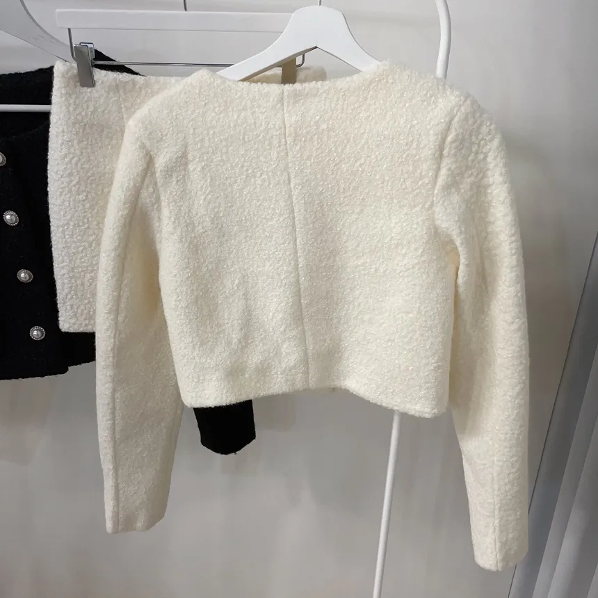 ツイードノーカラーラウンドネックショートパール調ボタンジャケット | mirangmirang | 詳細画像37