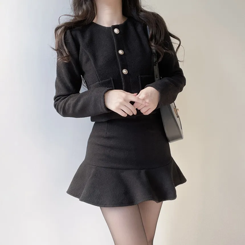 メルトンタッチラウンドネックポケットクロップドジャケット | mirangmirang | 詳細画像5