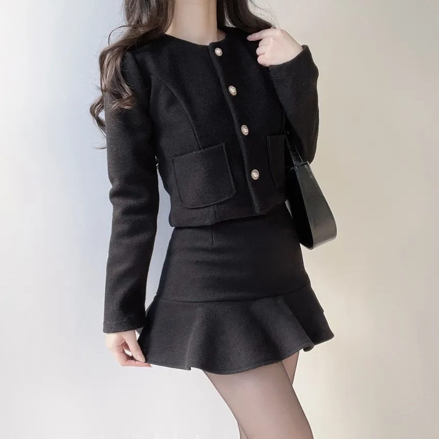 メルトンタッチラウンドネックポケットクロップドジャケット | mirangmirang | 詳細画像7