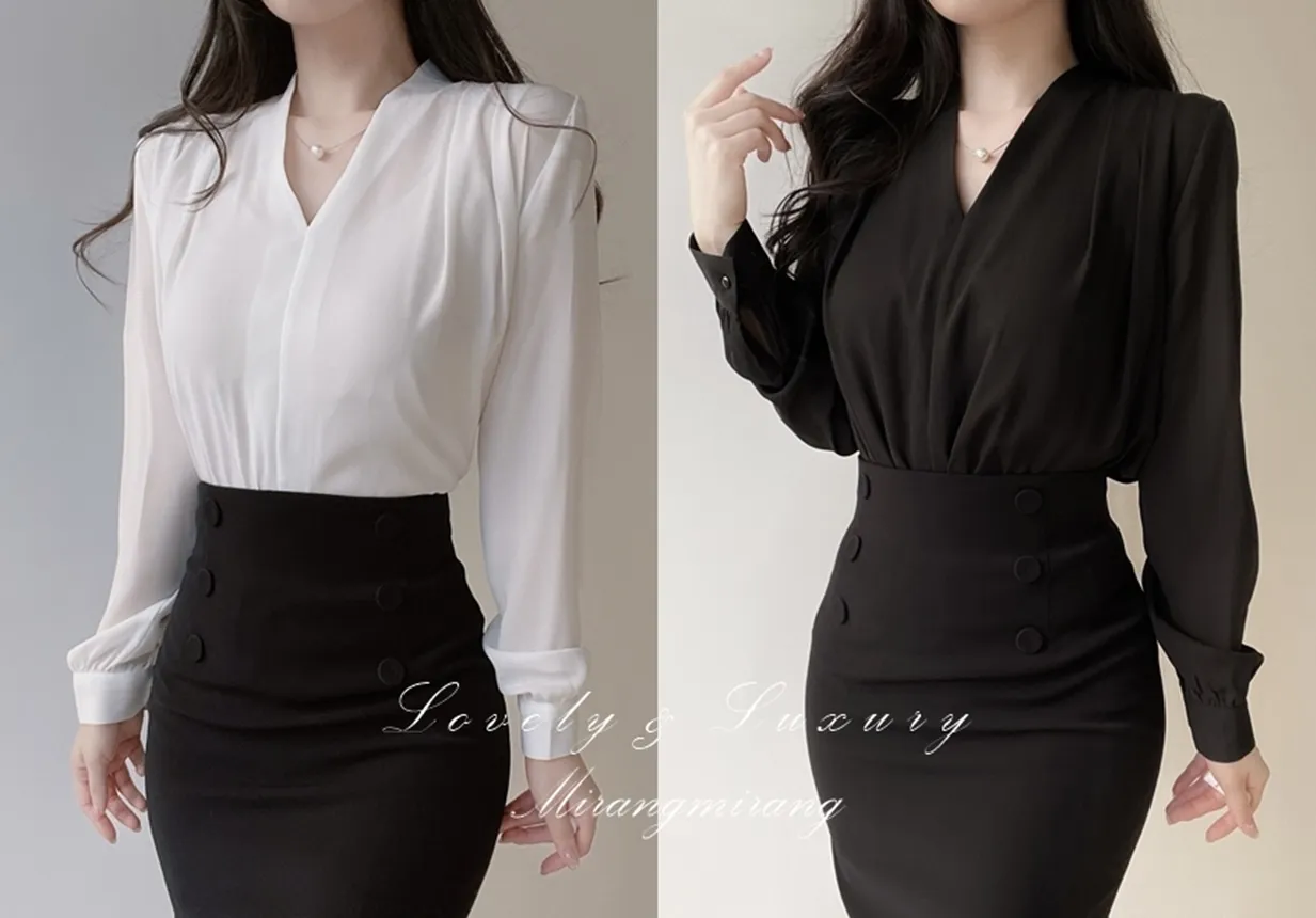 チェーンセットエコパールVネックブラウス | mirangmirang | 詳細画像1