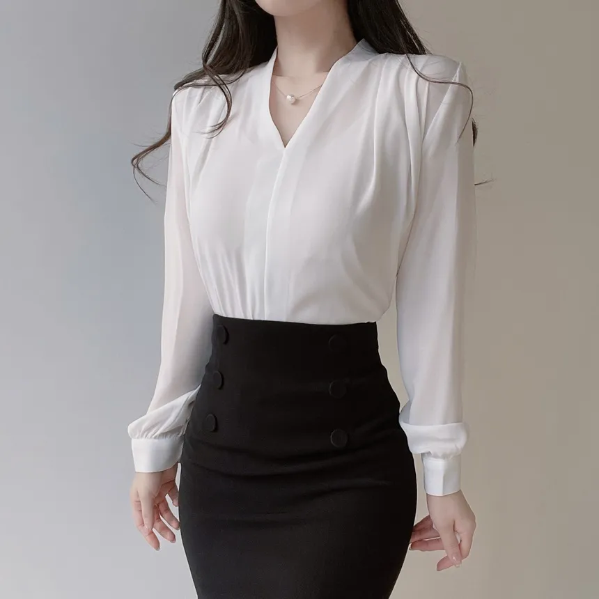 チェーンセットエコパールVネックブラウス | mirangmirang | 詳細画像2