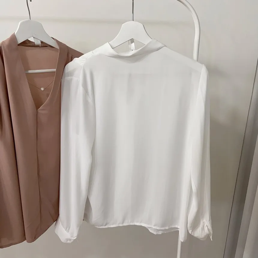 チェーンセットエコパールVネックブラウス | mirangmirang | 詳細画像26