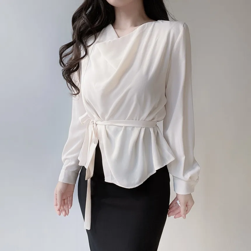 ストラップ付ドレープシャーリングブラウス | mirangmirang | 詳細画像2