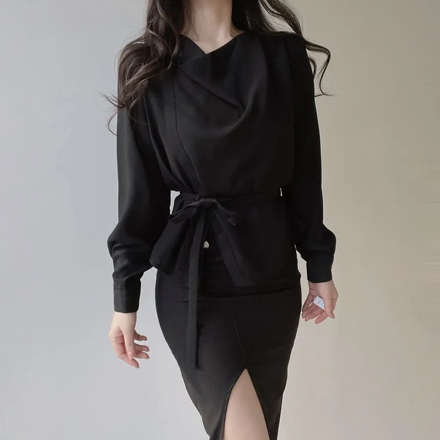 ストラップ付ドレープシャーリングブラウス | mirangmirang | 詳細画像11