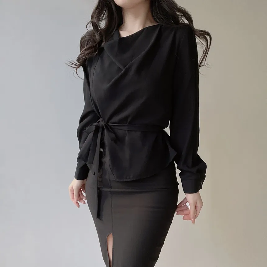 ストラップ付ドレープシャーリングブラウス | mirangmirang | 詳細画像12