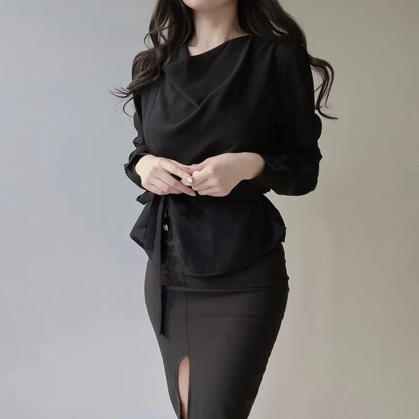 ストラップ付ドレープシャーリングブラウス | mirangmirang | 詳細画像14