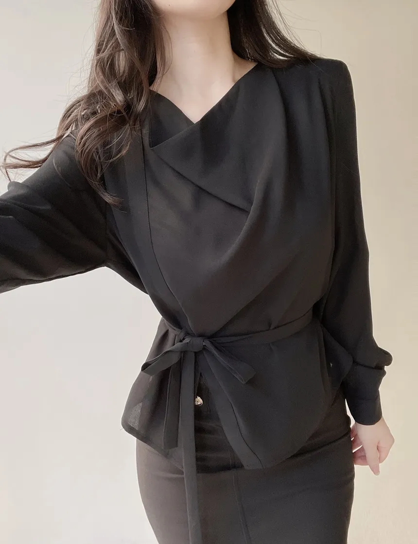 ストラップ付ドレープシャーリングブラウス | mirangmirang | 詳細画像15