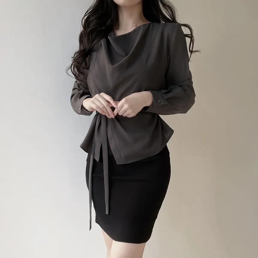 ストラップ付ドレープシャーリングブラウス | mirangmirang | 詳細画像19