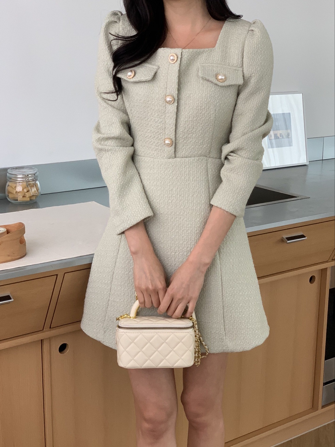 ジップアップスクエアネックパール調ボタンパフスリーブスリムフェイクボタンミニワンピース | 詳細画像3