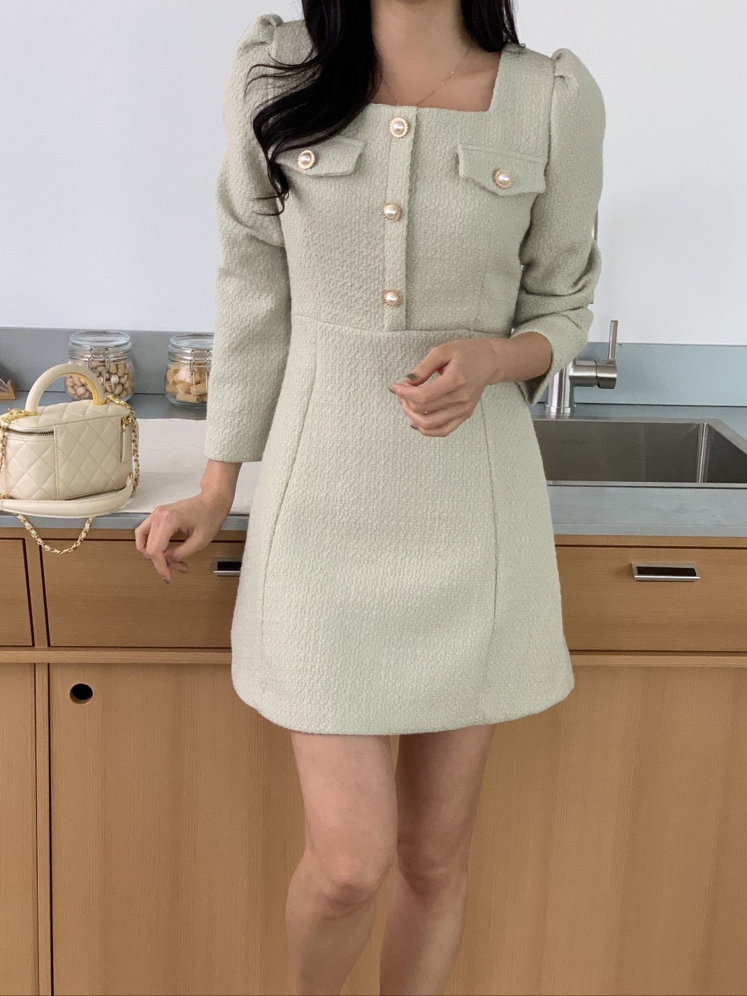 ジップアップスクエアネックパール調ボタンパフスリーブスリムフェイクボタンミニワンピース | 詳細画像4