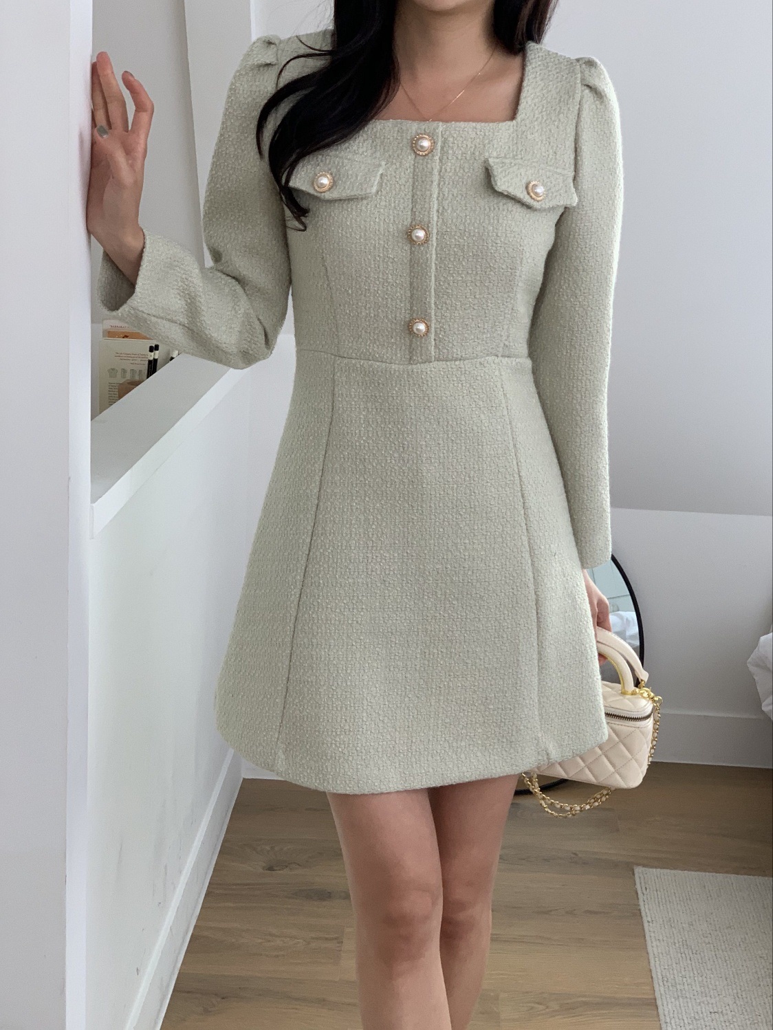 ジップアップスクエアネックパール調ボタンパフスリーブスリムフェイクボタンミニワンピース | 詳細画像10