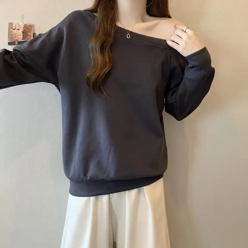 オフショルダーアンバランスネック無地スウェット | 詳細画像11