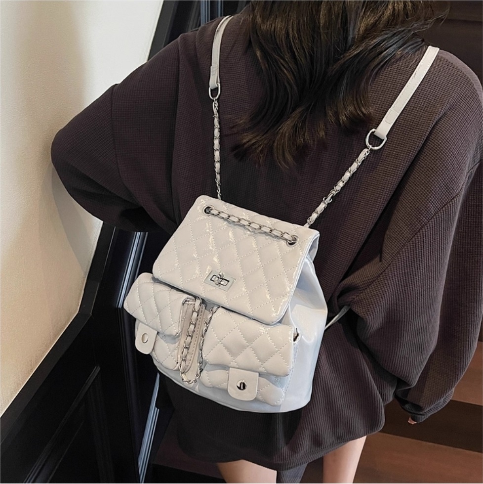 レザー調バックルチェーンポケットバックパック | 詳細画像4