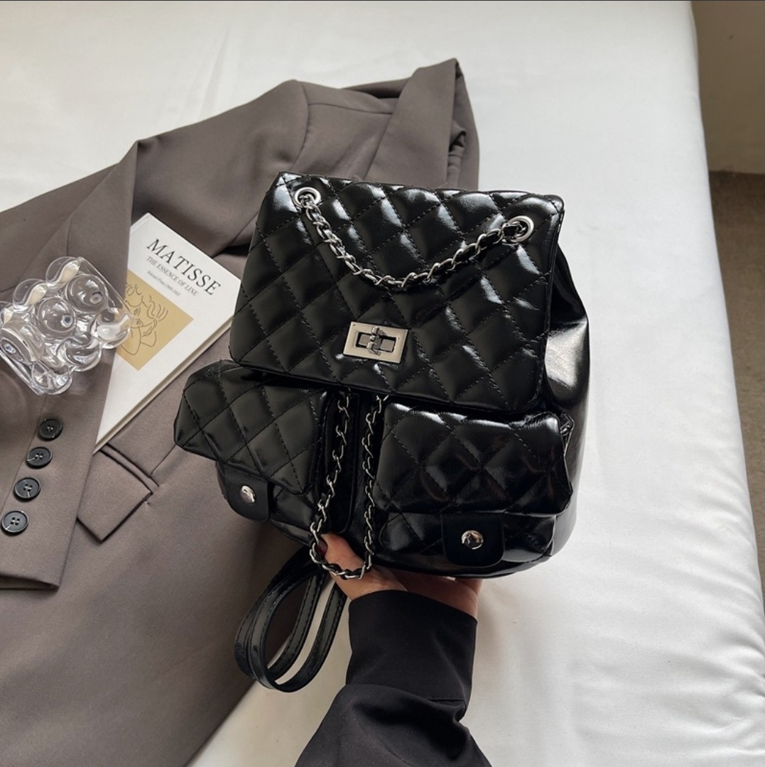 レザー調バックルチェーンポケットバックパック | 詳細画像9