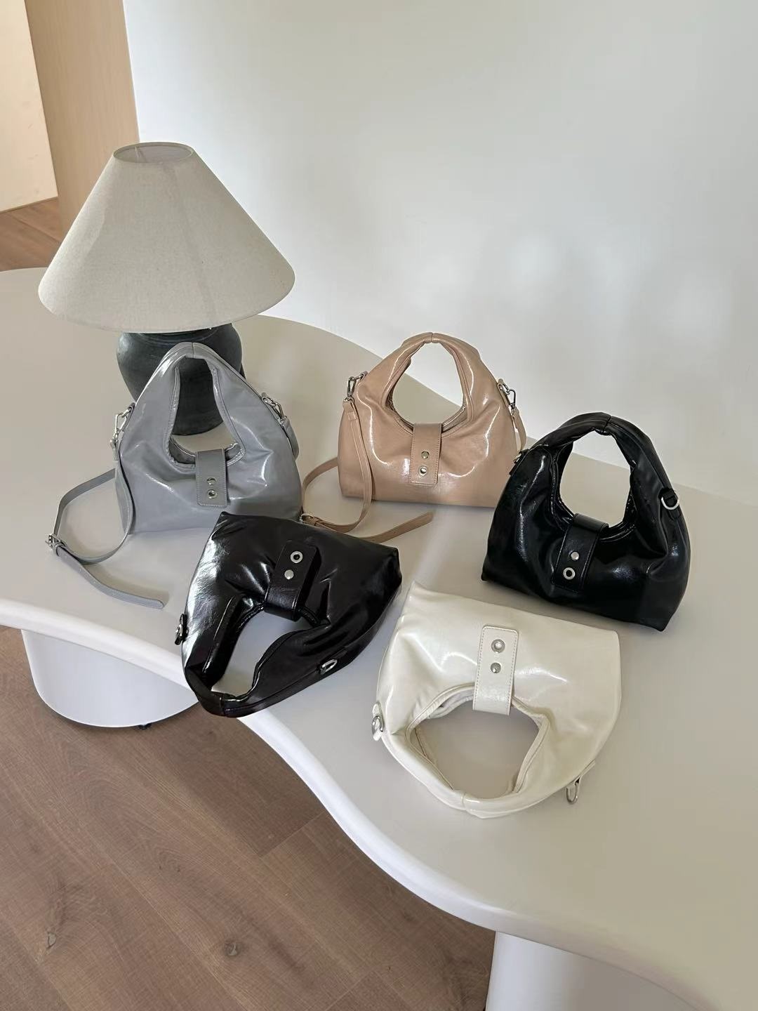 レザー調ショルダーバッグ2WAY | 詳細画像12