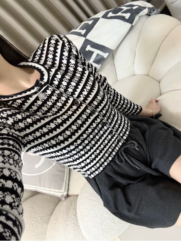 ニットボタンラウンドネック長袖配色カーディガン | 詳細画像6