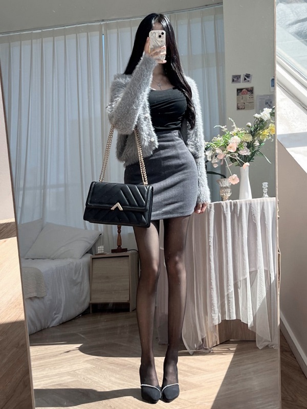 スパンコールウール混アンゴラ混ボタンVネック長袖カーディガン | 詳細画像2