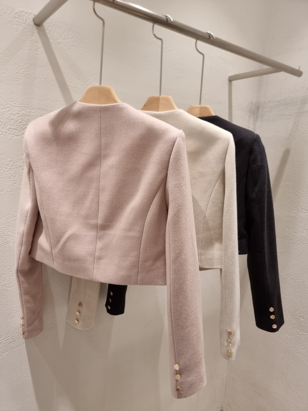 ラウンドネックバックル肩パッドスリム長袖ジャケット | 詳細画像22