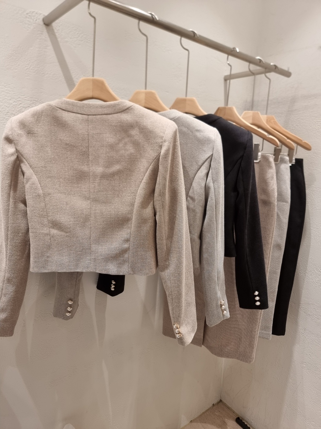 ジップアップラウンドネックスリット肩パッドスリムロング長袖セットアップスカートジャケット | 詳細画像20