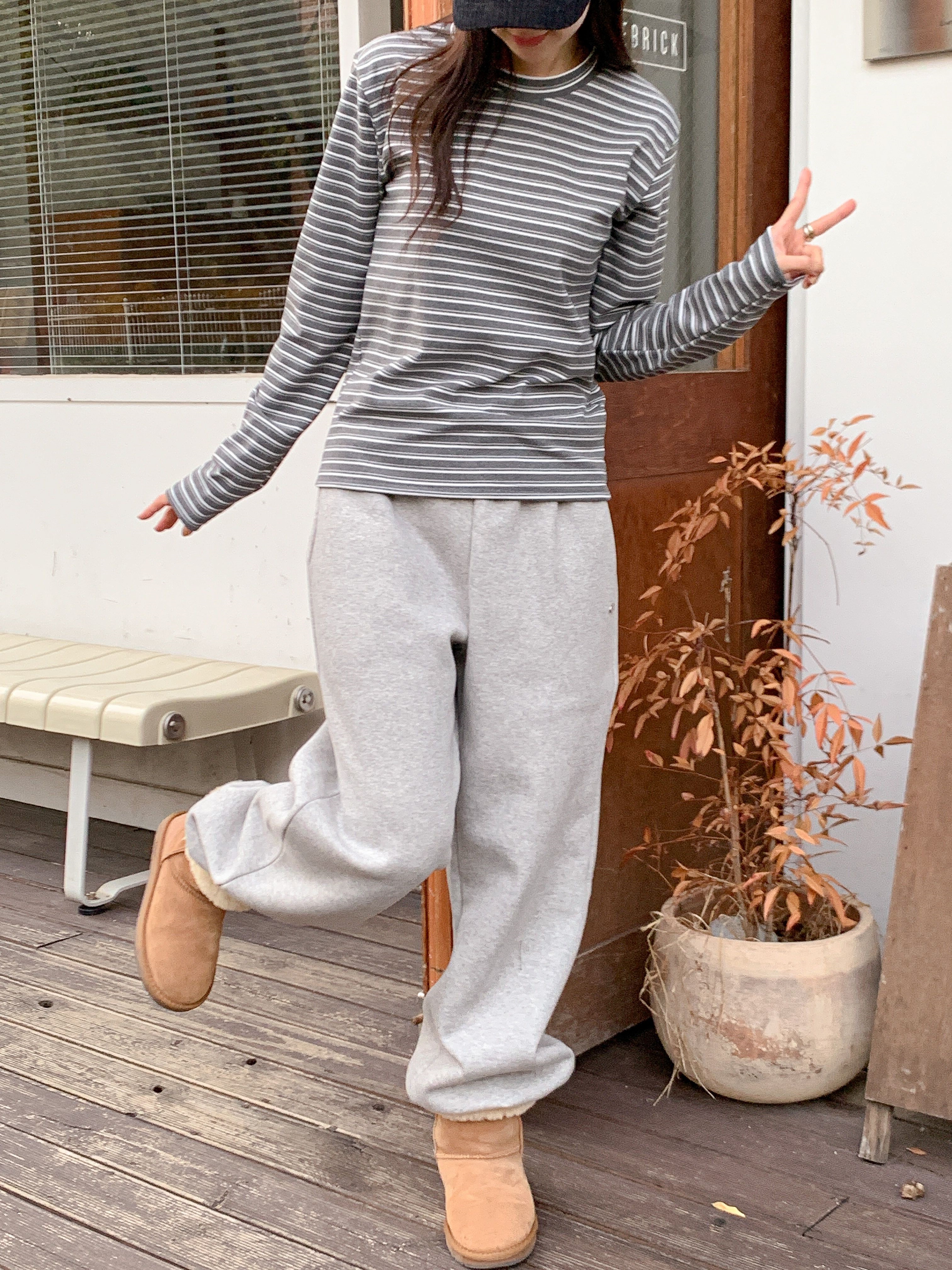 ラウンドネックスリム長袖ボーダー配色Tシャツ | 詳細画像12