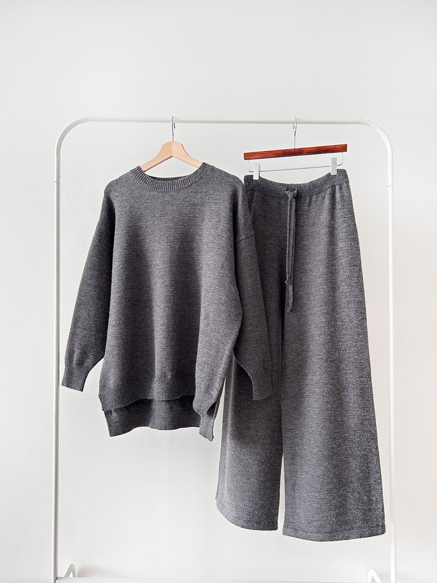 ラウンドネックウエストゴムロングルーズ長袖セットアップパンツニット | 詳細画像37