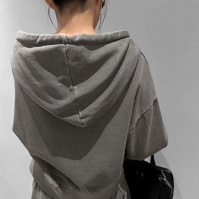 ダブルジップ長袖フードポケットクロップドジップパーカー