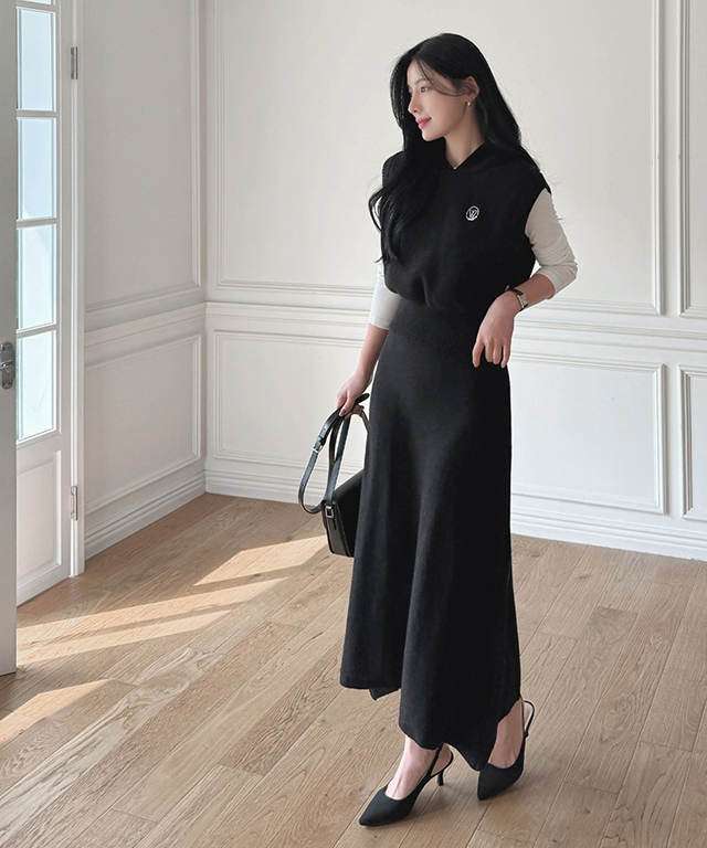 ニットフードウエストゴムスリムロング刺繍セットアップスカートベスト