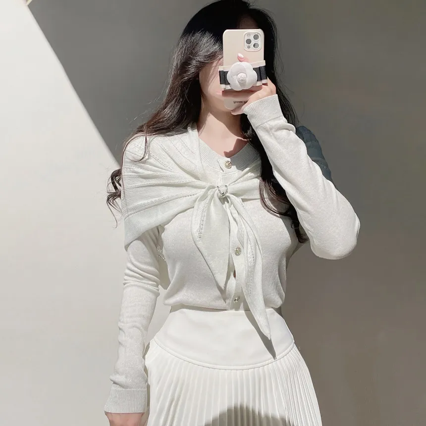 ラウンドネックボタンケープカーディガンブローチ付 | mirangmirang | 詳細画像2